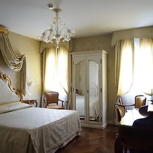 Orsaria 3*, Venezia Italia